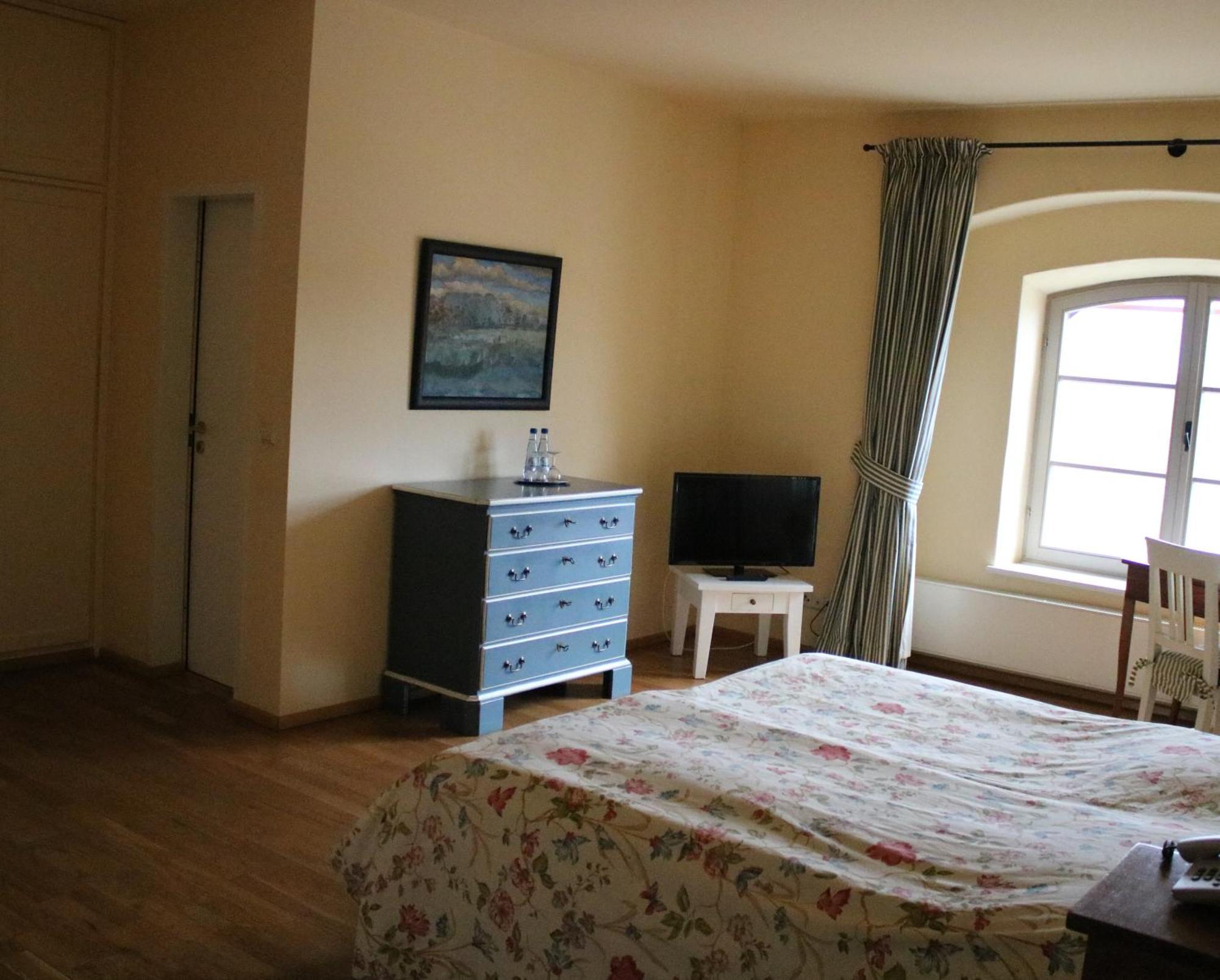 Hotel Schloss & Gut Ulrichshusen מראה חיצוני תמונה