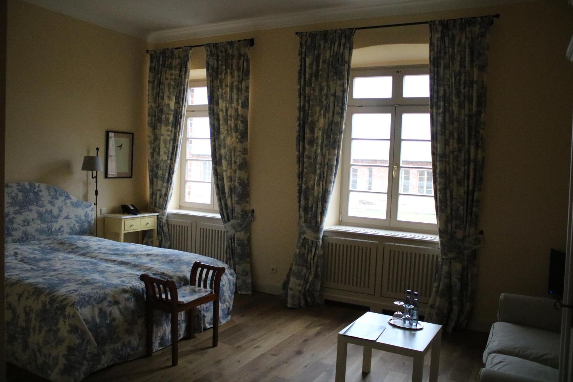 Hotel Schloss & Gut Ulrichshusen מראה חיצוני תמונה